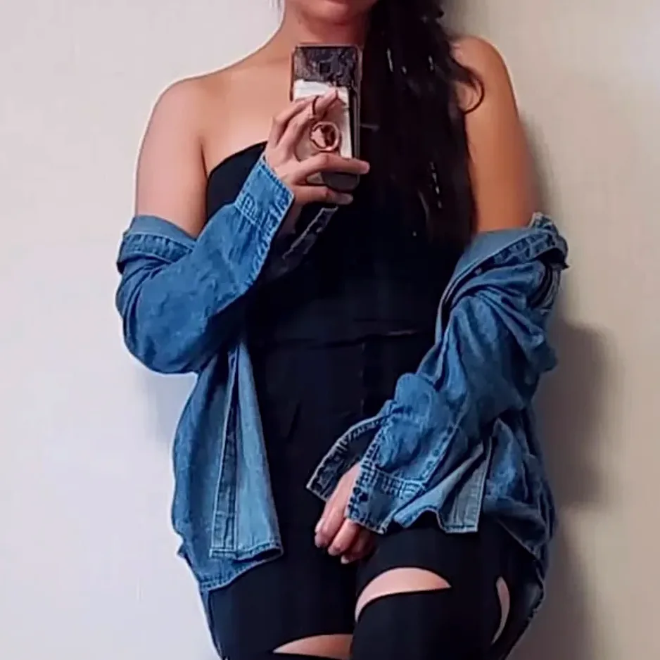 Chiara, 28