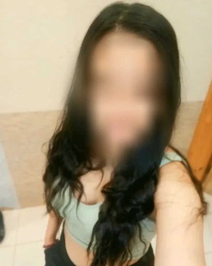 Elif, 29