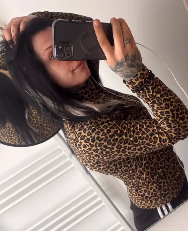 Helena, 20